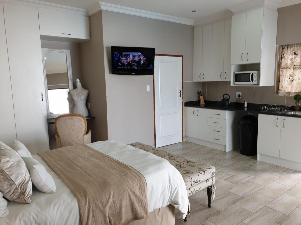 Pongola Road Self Catering Accommodation Uitenhage Экстерьер фото