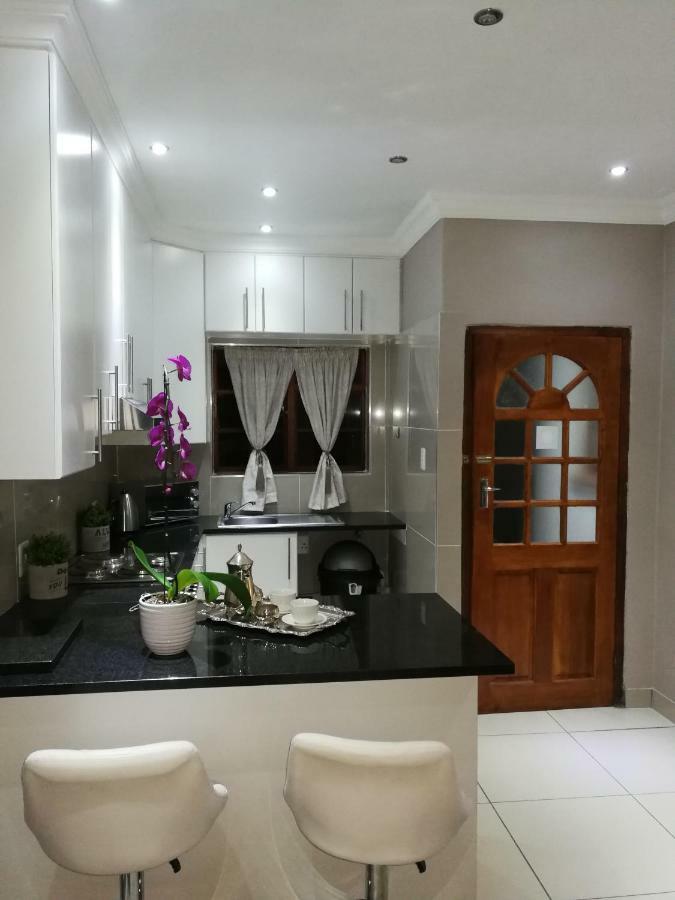 Pongola Road Self Catering Accommodation Uitenhage Экстерьер фото