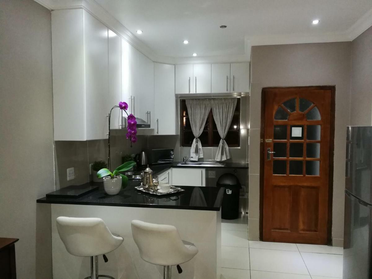 Pongola Road Self Catering Accommodation Uitenhage Экстерьер фото