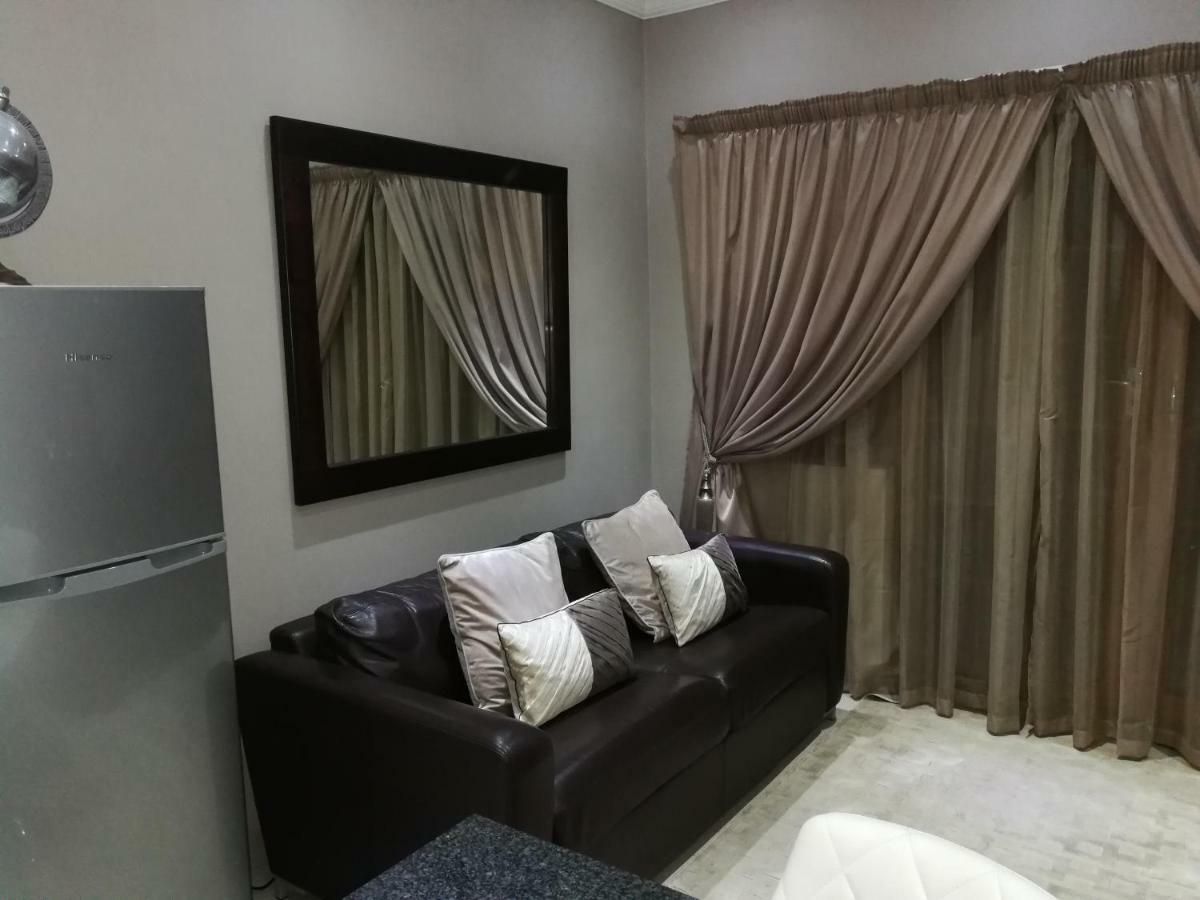 Pongola Road Self Catering Accommodation Uitenhage Экстерьер фото