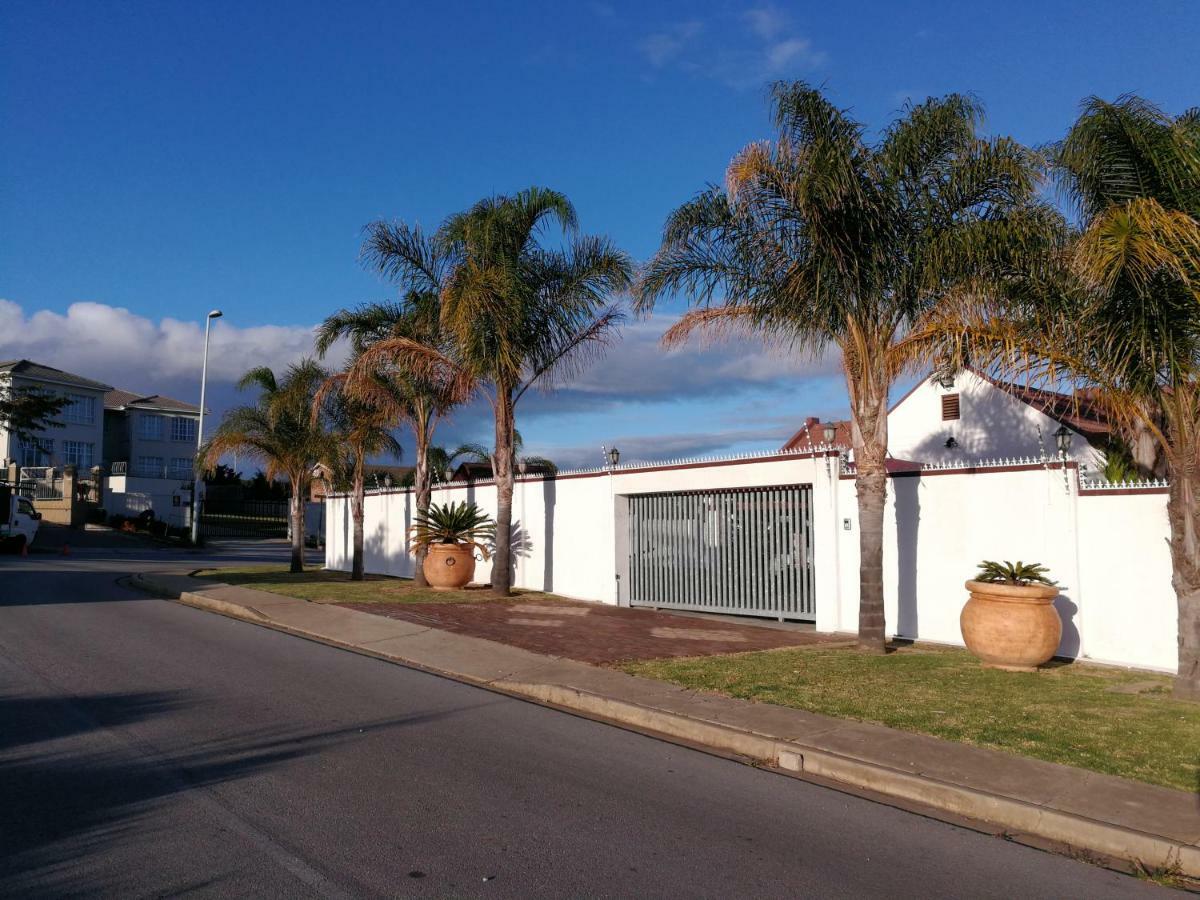 Pongola Road Self Catering Accommodation Uitenhage Экстерьер фото