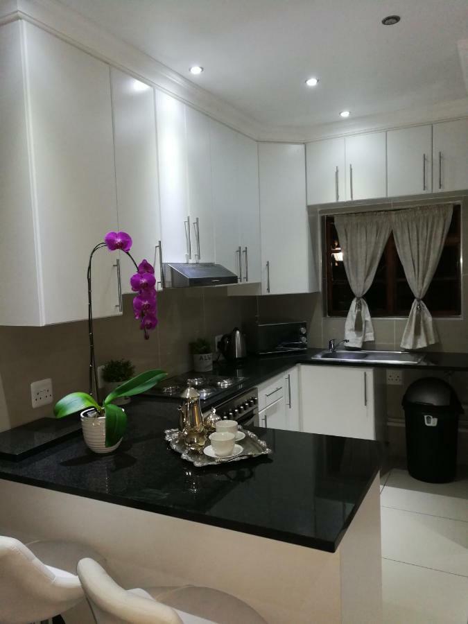 Pongola Road Self Catering Accommodation Uitenhage Экстерьер фото