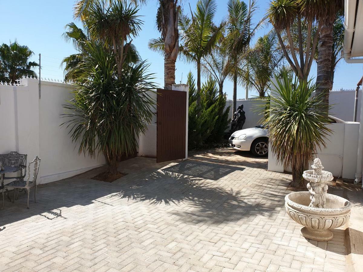 Pongola Road Self Catering Accommodation Uitenhage Экстерьер фото