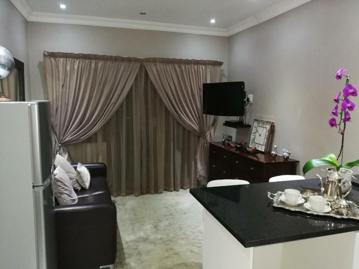 Pongola Road Self Catering Accommodation Uitenhage Экстерьер фото