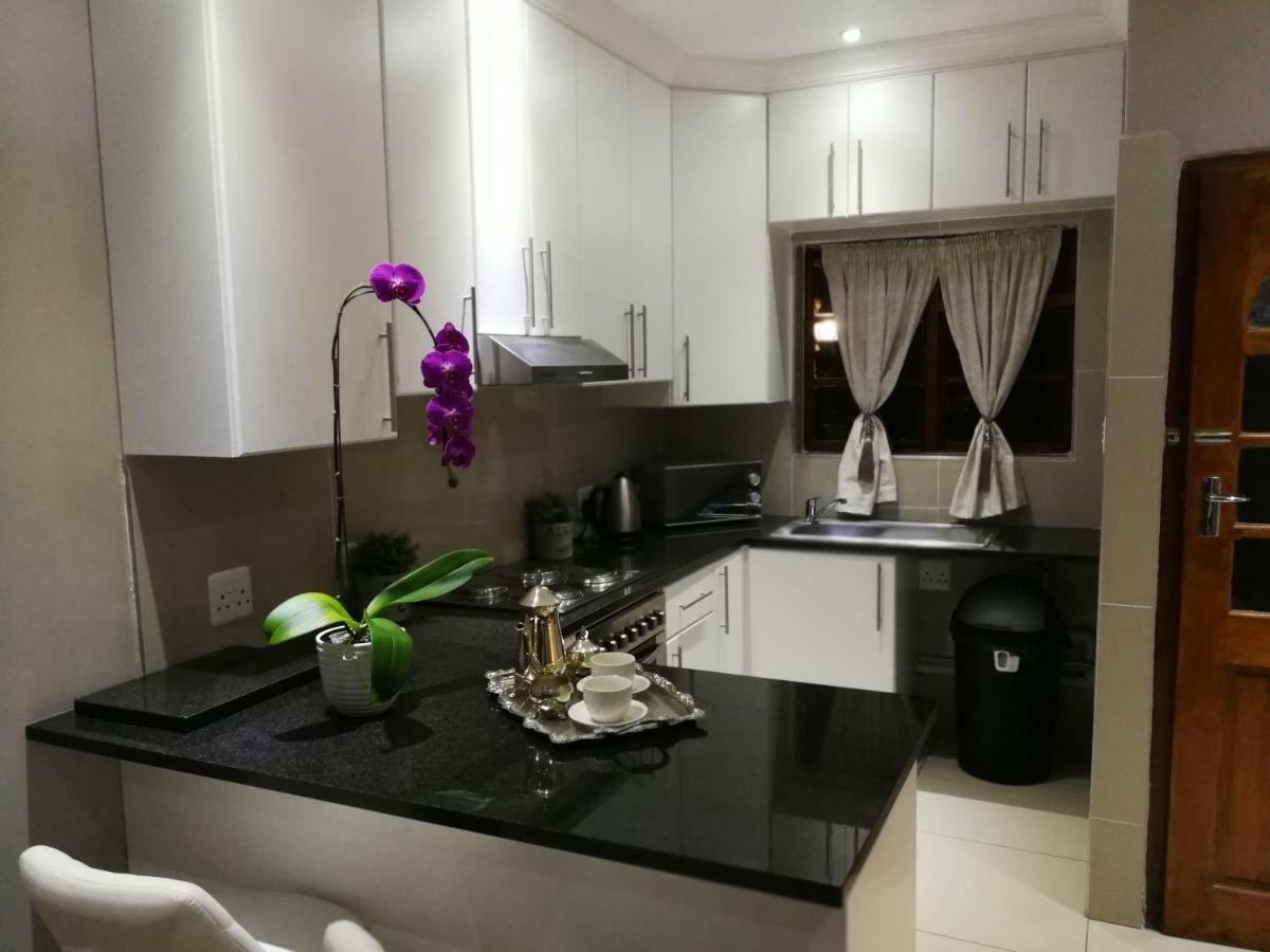 Pongola Road Self Catering Accommodation Uitenhage Экстерьер фото